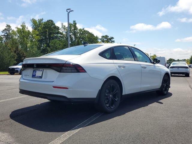Used 2025 Honda Accord SE image 4