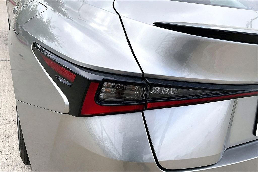 Used 2022 Lexus IS 350 F Sport image 37