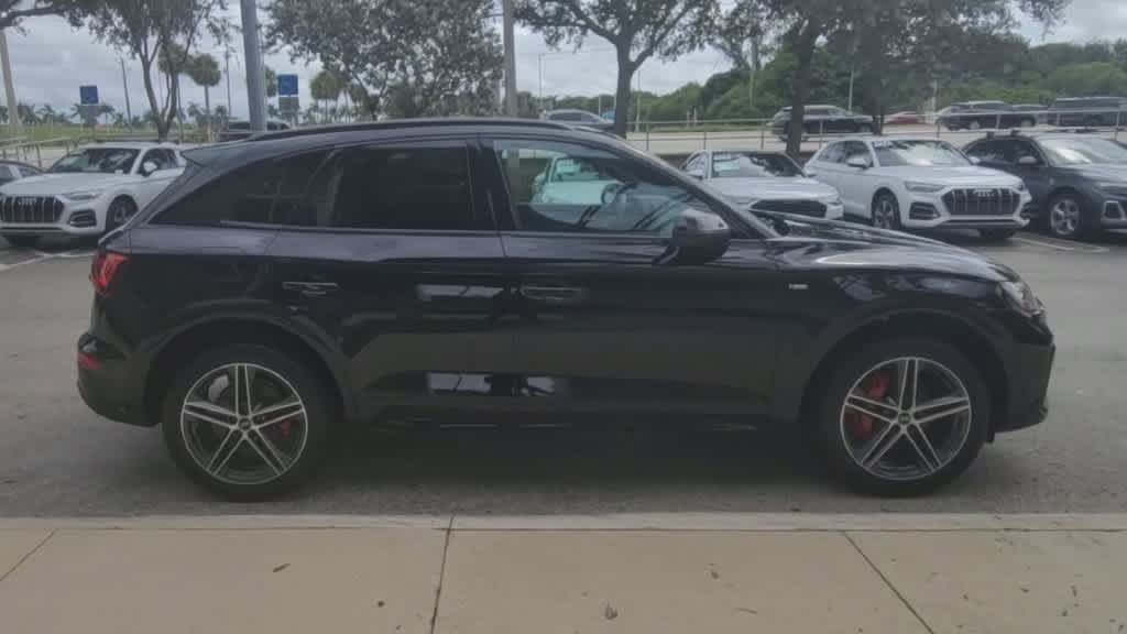 Certified 2024 Audi Q5 e Premium Plus w/ Premium Plus Package AWD/4WD image 9
