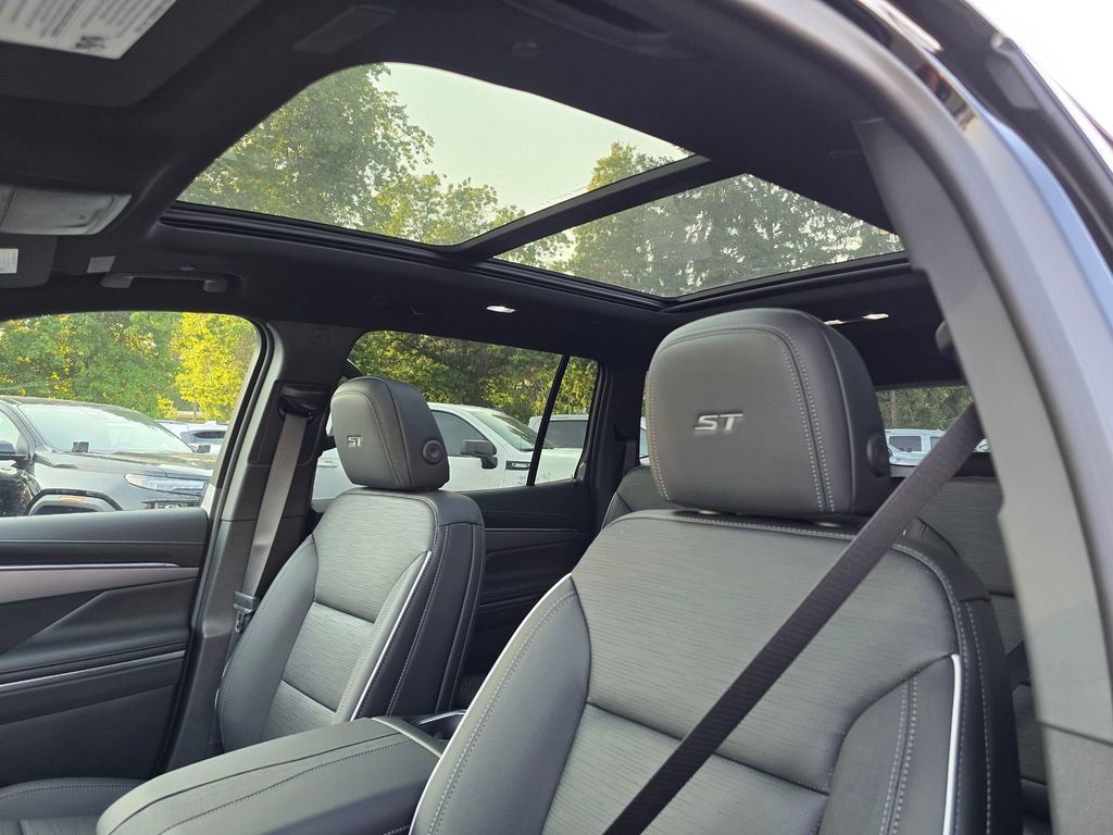 Used 2026 Buick Enclave Sport Touring w/ Power Package image 23