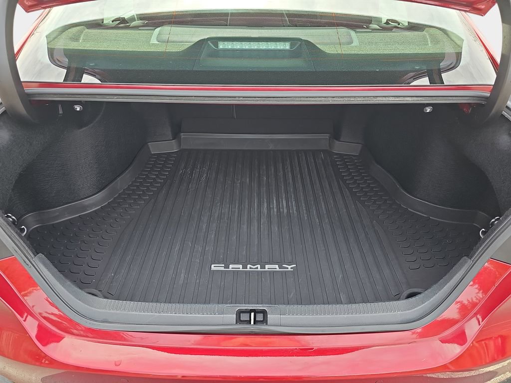 Used 2018 Toyota Camry XLE w/ Audio Package image 13