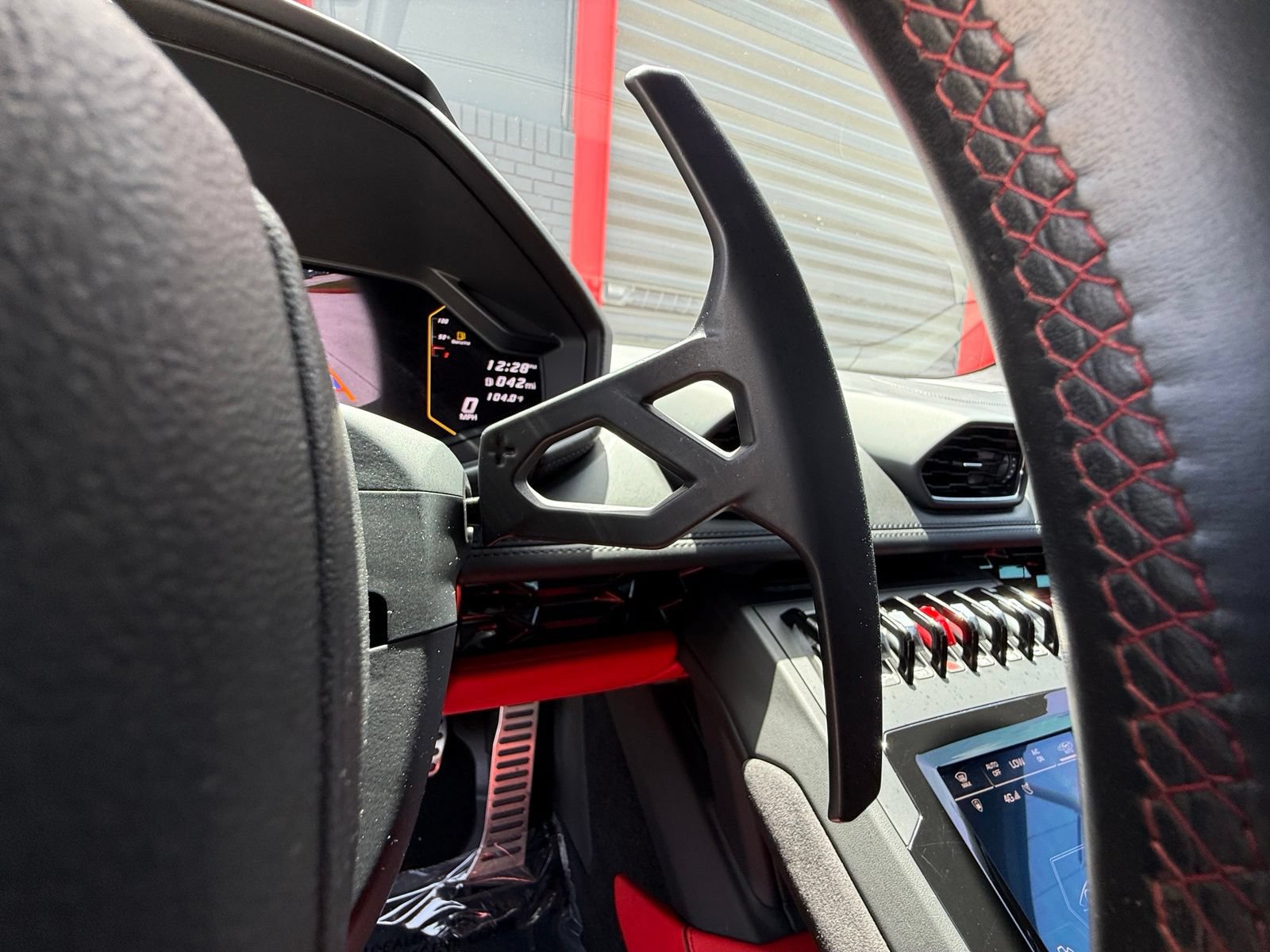 Used 2022 Lamborghini Huracan EVO RWD image 45