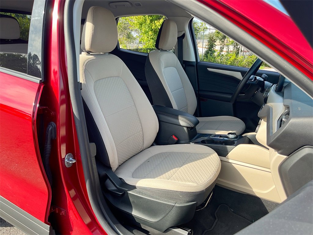 Used 2022 Ford Escape SE w/ Convenience Package image 26