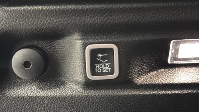 Used 2022 Jeep Grand Cherokee L Limited image 42