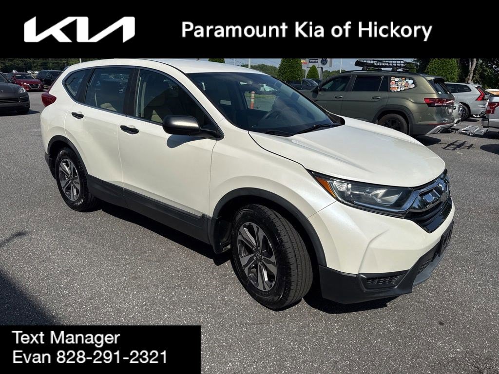 Used 2017 Honda CR-V LX image 3
