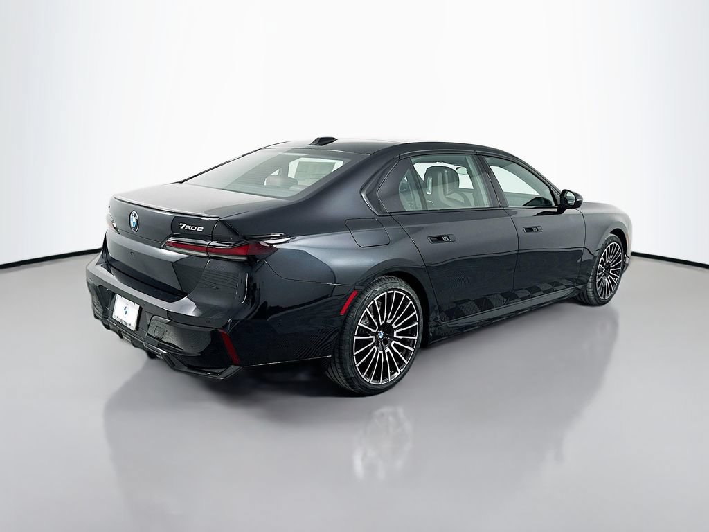 New 2026 BMW 750e xDrive AWD/4WD image 5