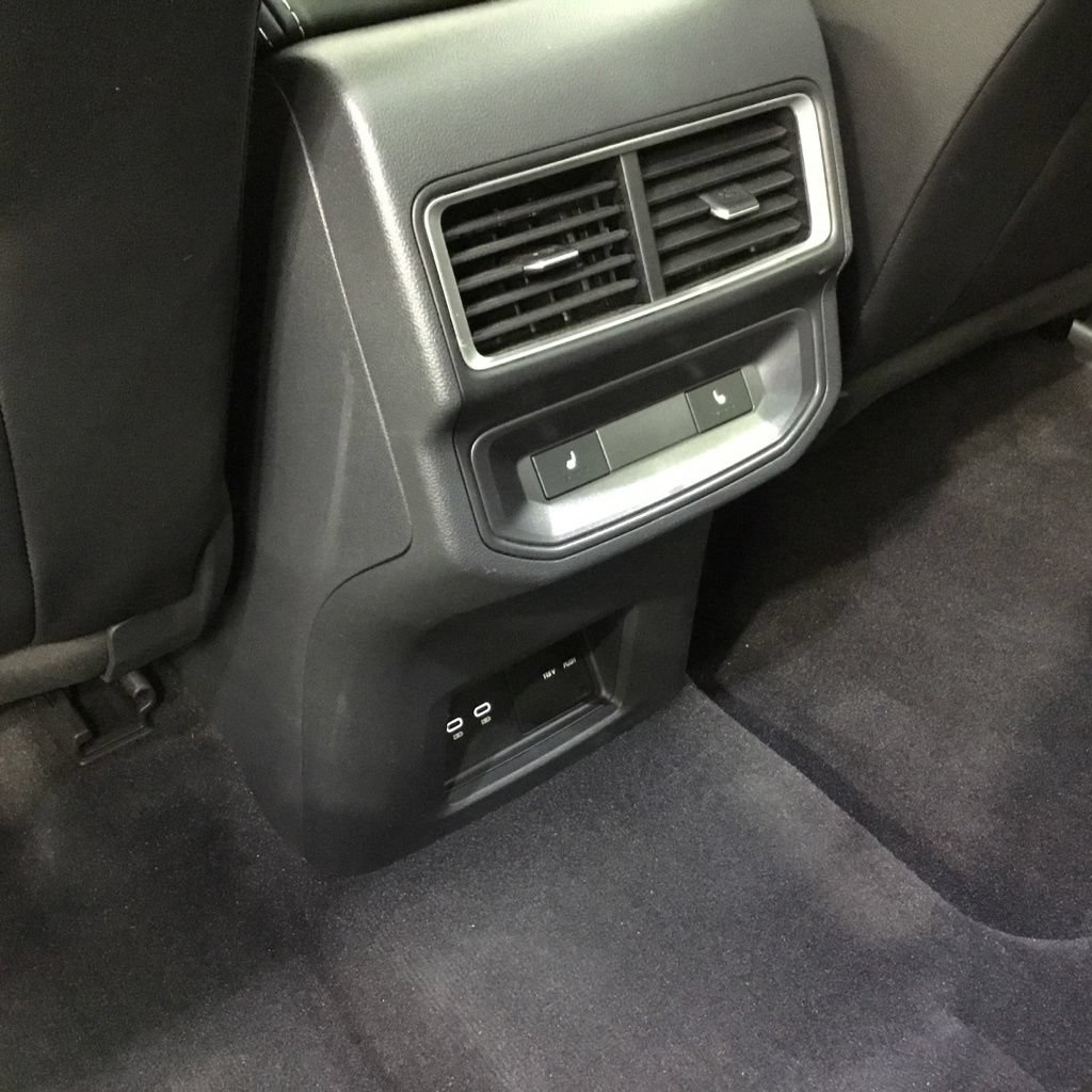 Used 2024 Volkswagen Atlas Cross Sport SEL Premium R-Line AWD/4WD image 30