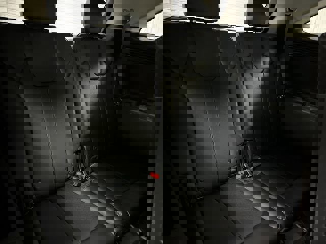 Used 2023 Kia Sorento S w/ Panoramic Sunroof Package image 28