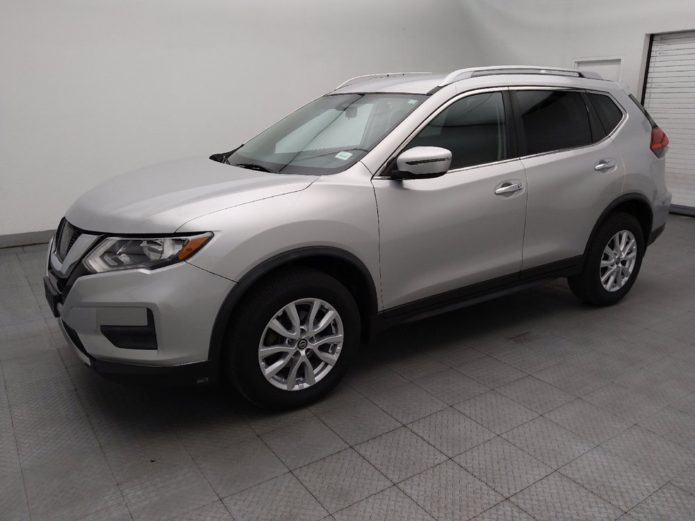 Used 2017 Nissan Rogue SV AWD/4WD image 2