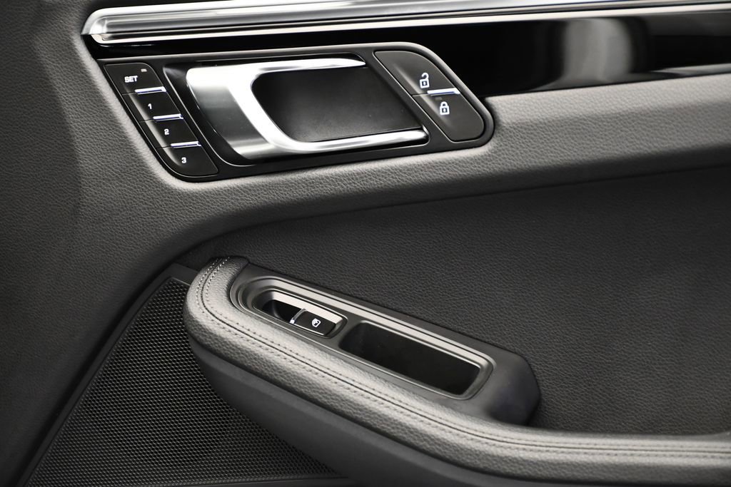 Used 2024 Porsche Macan S image 49