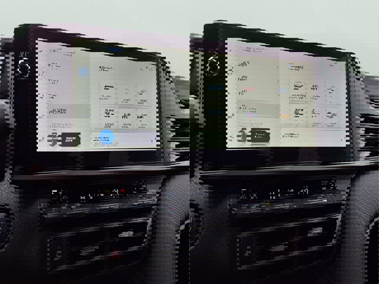 Used 2026 Toyota Camry SE w/ Multimedia Upgrade Package image 17