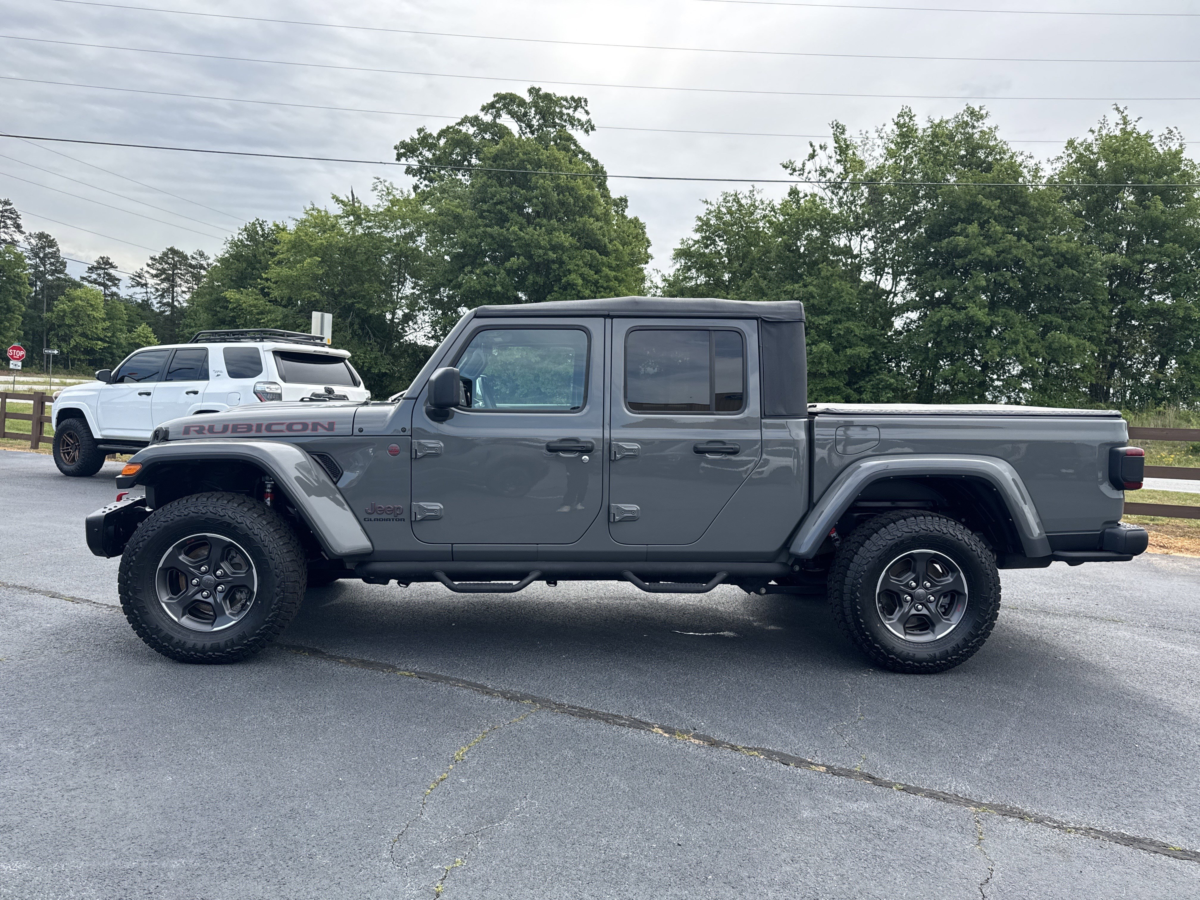 Used 2021 Jeep Gladiator Rubicon AWD/4WD image 8