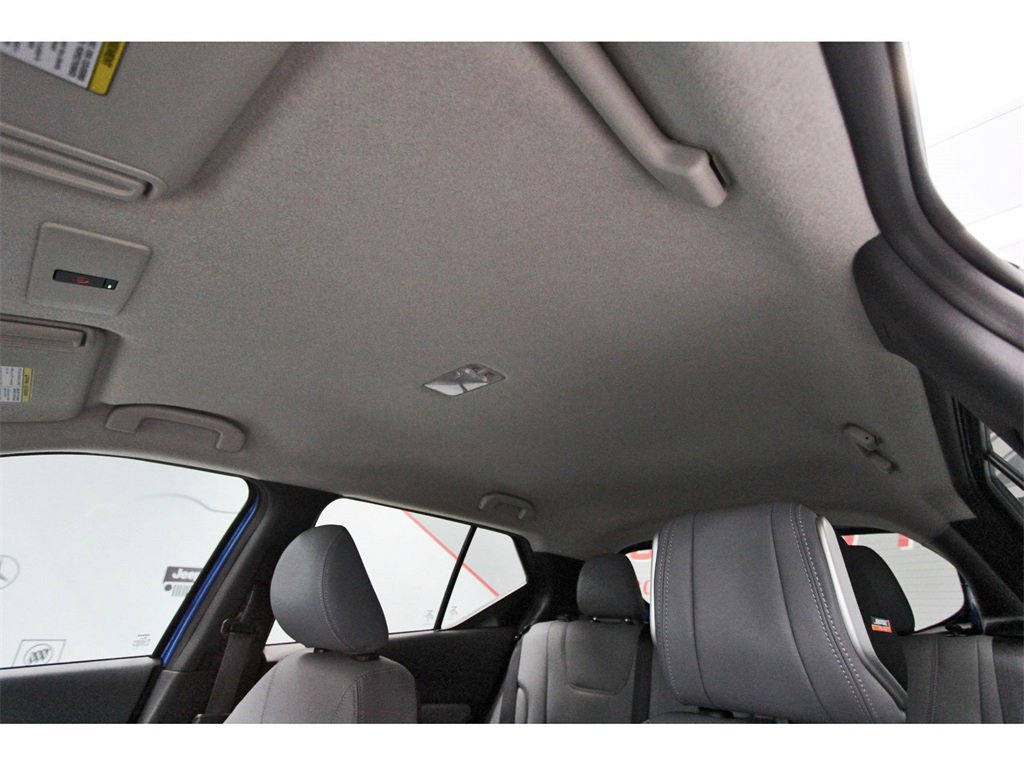 Used 2023 Nissan Kicks SR w/ SR Premium Package image 28