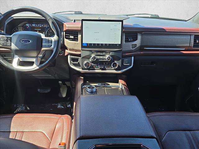 Used 2024 Ford Expedition Limited image 19