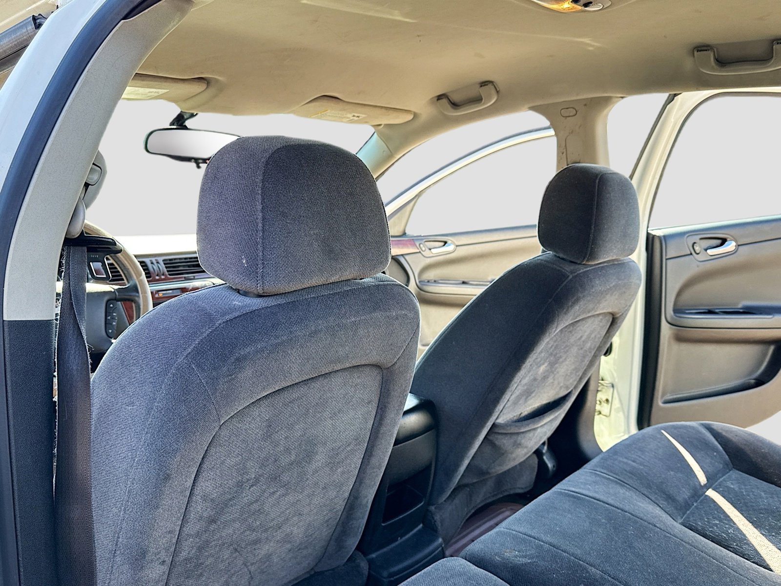 Used 2007 Chevrolet Impala LT w/ Preferred Equipment Group image 6