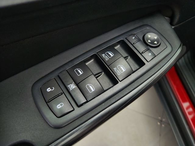 Used 2017 Jeep Cherokee Limited image 19