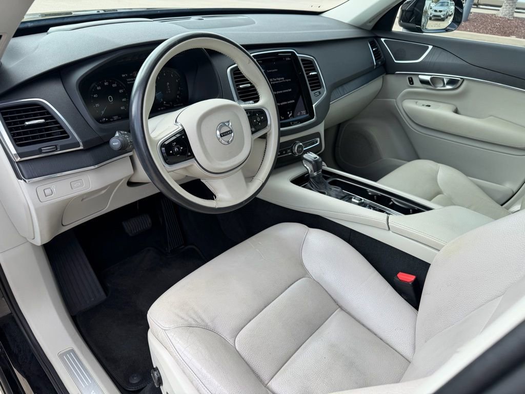 Used 2020 Volvo XC90 T6 Momentum image 11