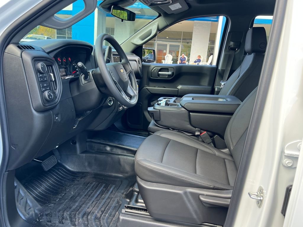 New 2026 Chevrolet Silverado 1500 W/T w/ Trailering Package image 25