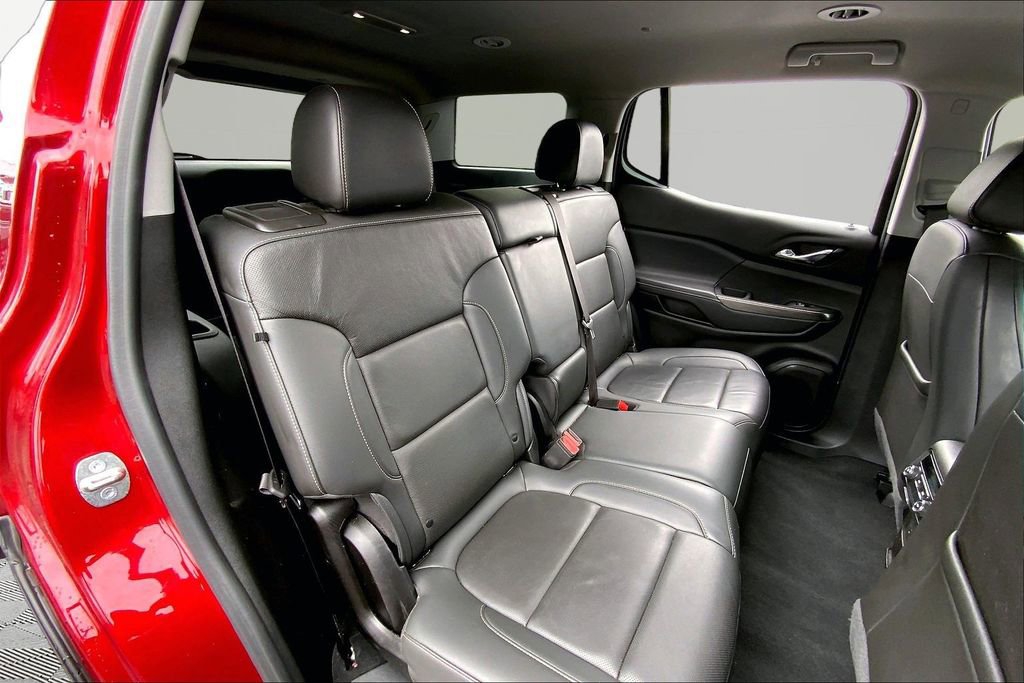 Used 2023 GMC Acadia SLT FWD image 17
