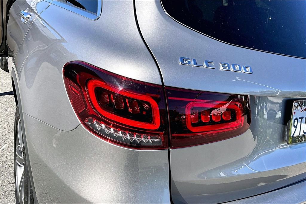 Used 2021 Mercedes-Benz GLC 300 image 23