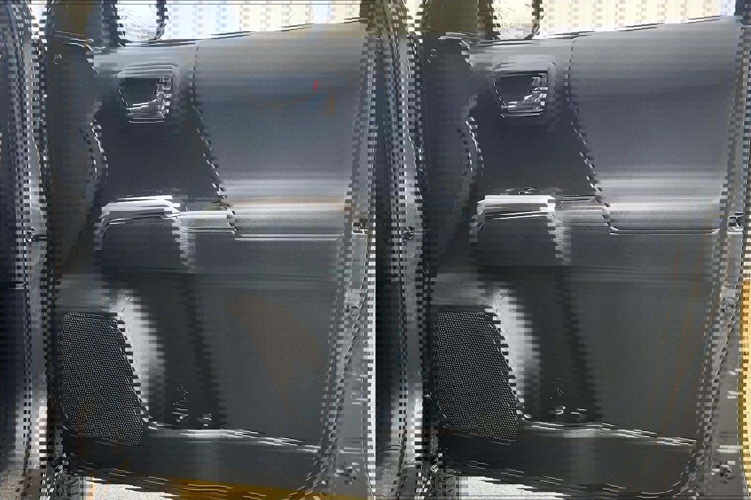 Used 2021 Toyota Tacoma TRD Sport w/ Technology Package image 28