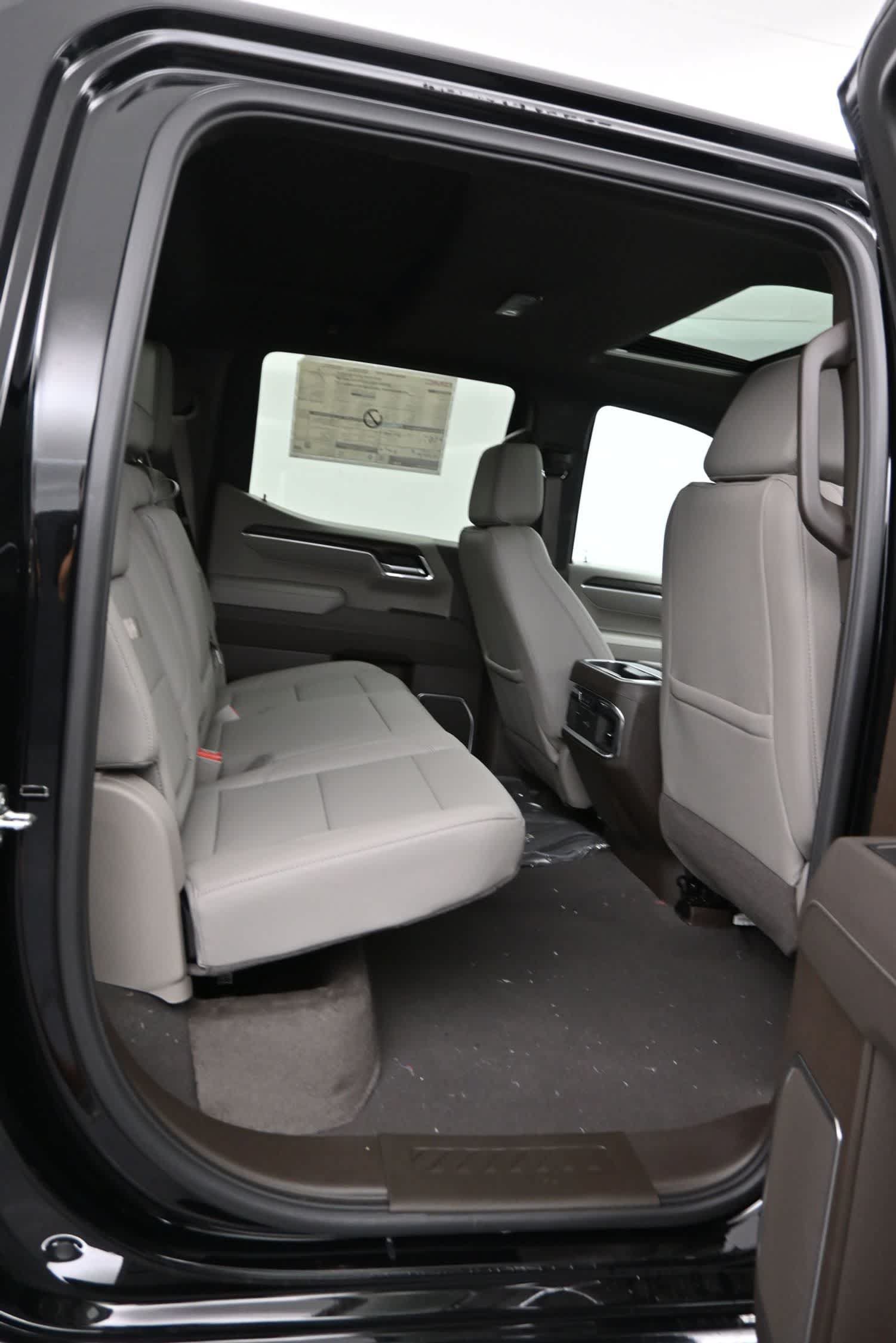 New 2026 GMC Sierra 1500 SLT w/ SLT Premium Plus Package AWD/4WD image 12