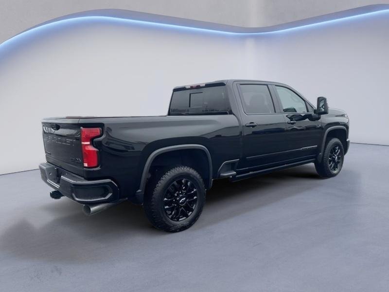 New 2026 Chevrolet Silverado 2500 High Country w/ High Country Premium Package AWD/4WD image 8