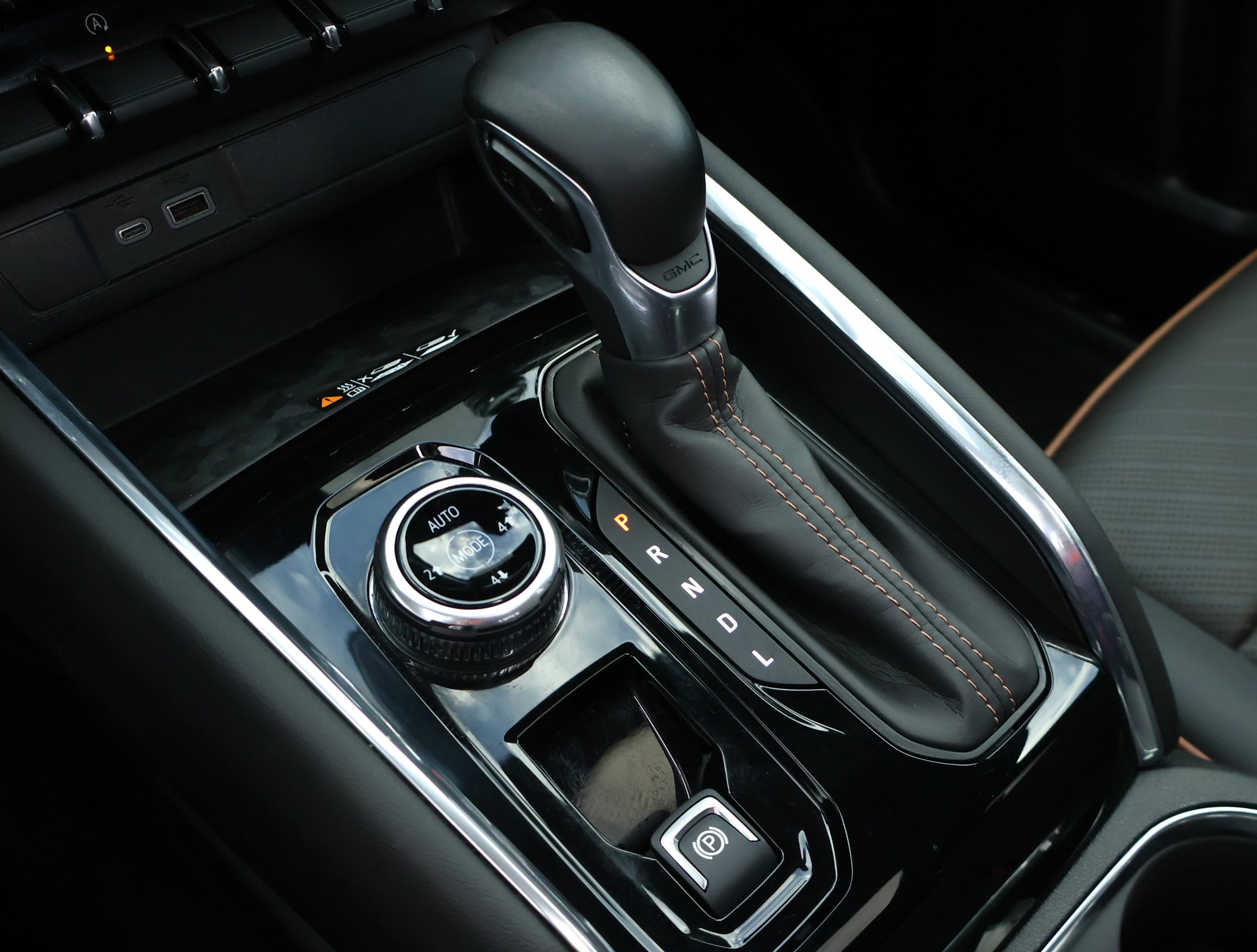 Certified 2024 GMC Canyon AT4 w/ AT4 Premium Package image 21