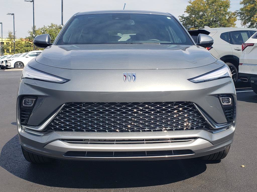 Used 2026 Buick Envista Avenir FWD image 2