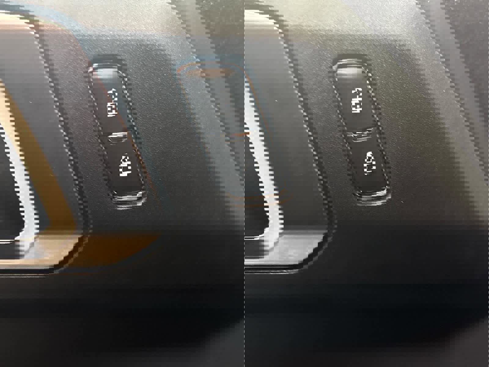 Used 2025 Ford Bronco Outer Banks image 17