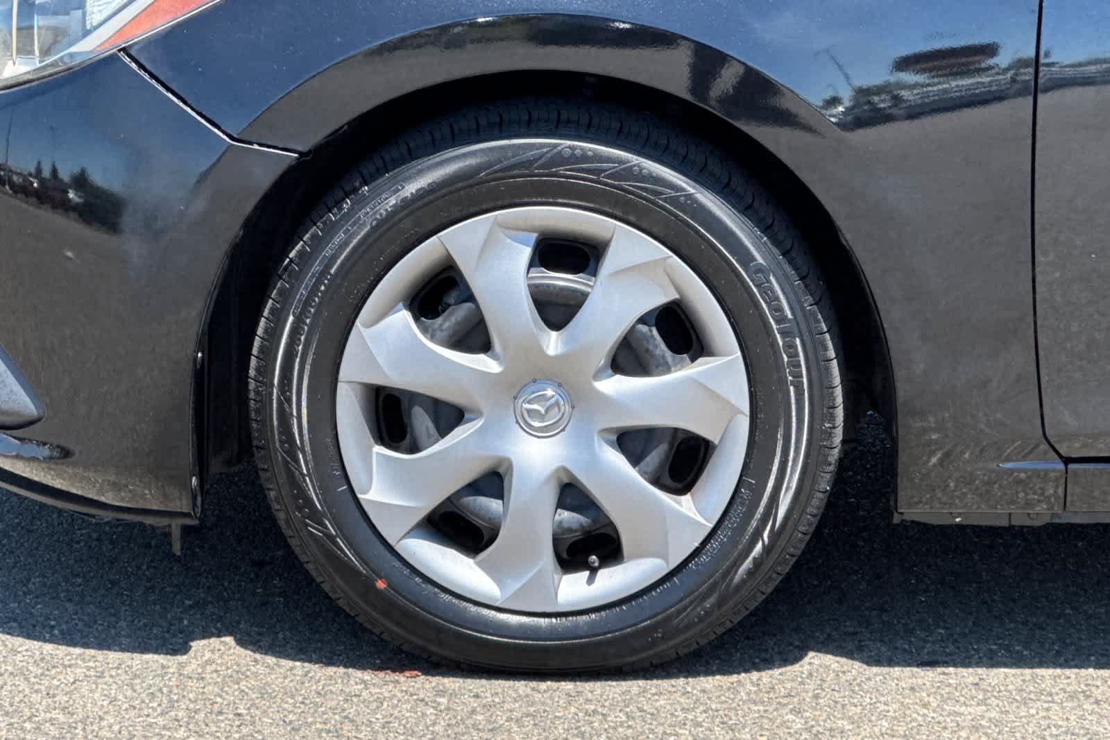 Used 2016 MAZDA MAZDA3 i Sport FWD image 29