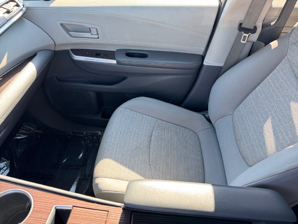 Used 2021 Toyota Sienna LE w/ LE Plus Package AWD/4WD image 31
