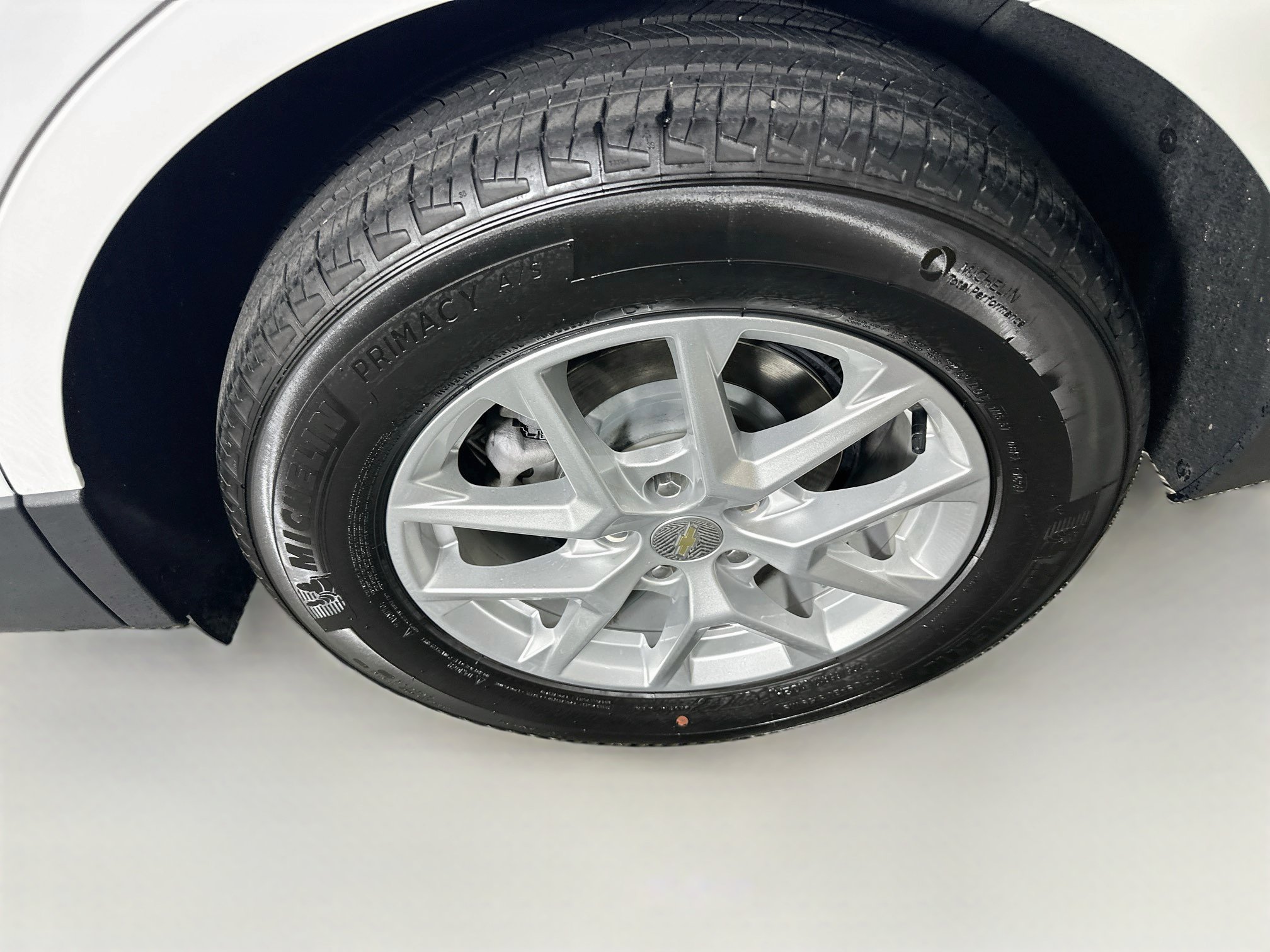 Used 2024 Chevrolet Equinox LS w/ LS Convenience Package FWD image 11