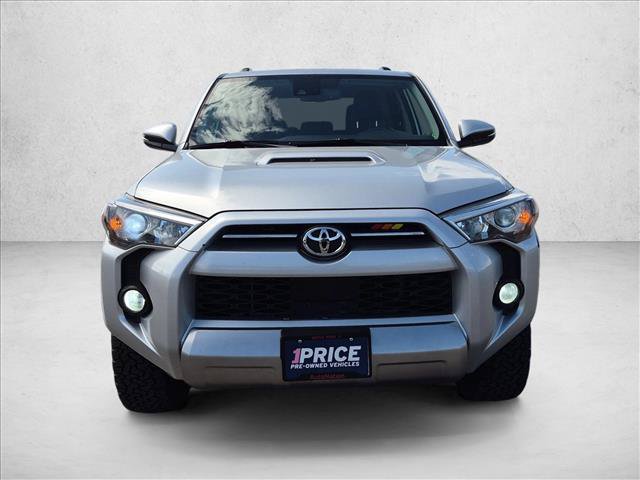 Used 2020 Toyota 4Runner TRD Off-Road Premium AWD/4WD image 2