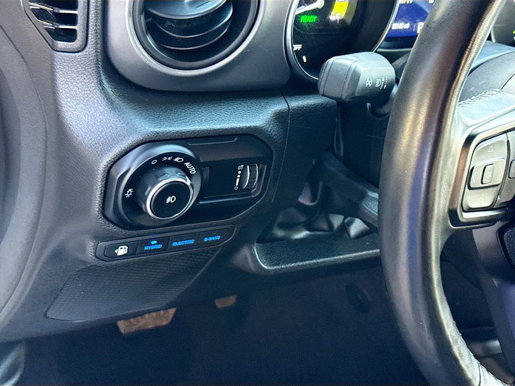 Used 2023 Jeep Wrangler Unlimited w/ Cold Weather Group image 11