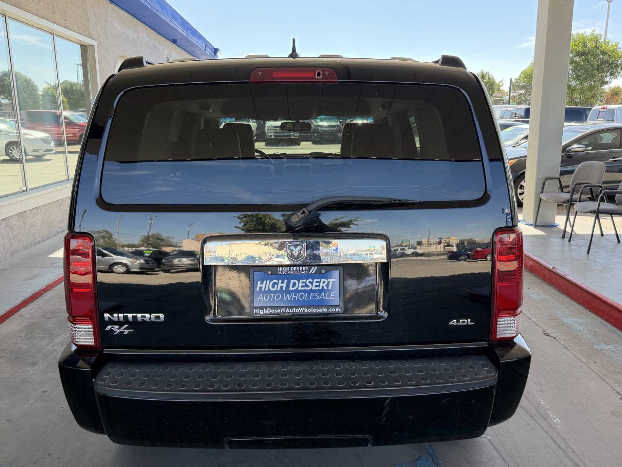 Used 2007 Dodge Nitro R/T RWD image 7