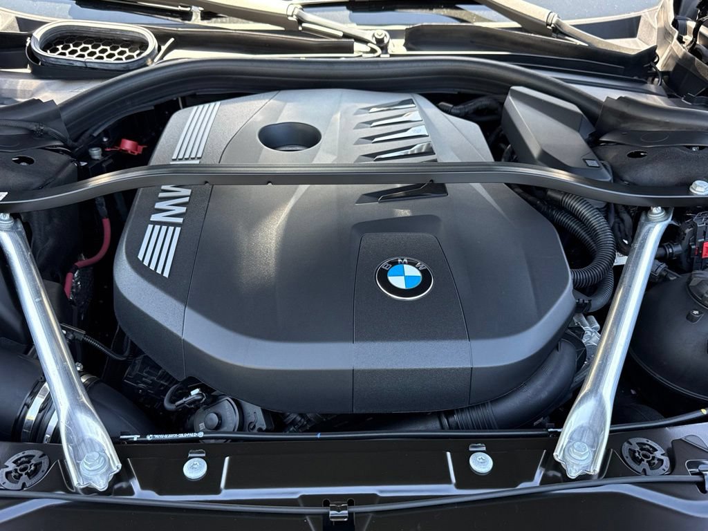 Used 2026 BMW 740i w/ Premium Package RWD image 32