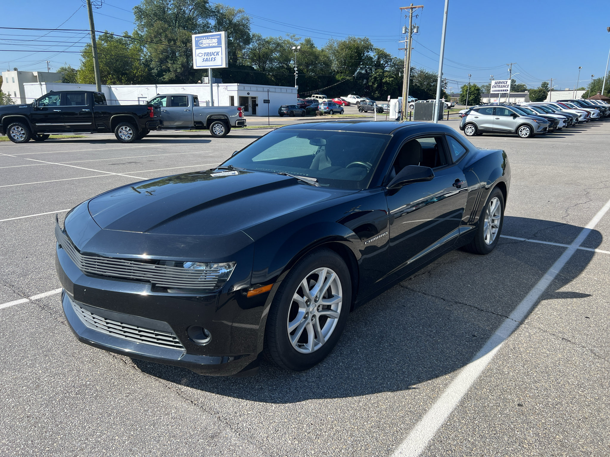 Used 2015 Chevrolet Camaro LT RWD image 14