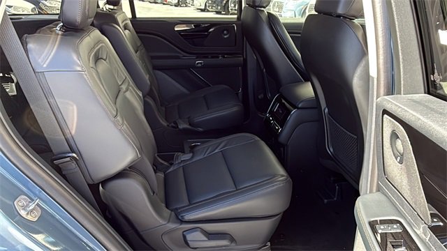 New 2025 Lincoln Aviator Reserve image 12