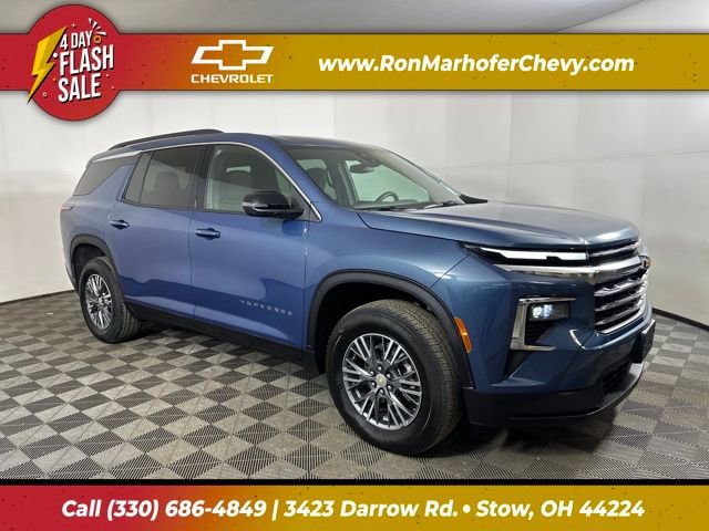 Used 2025 Chevrolet Traverse LT