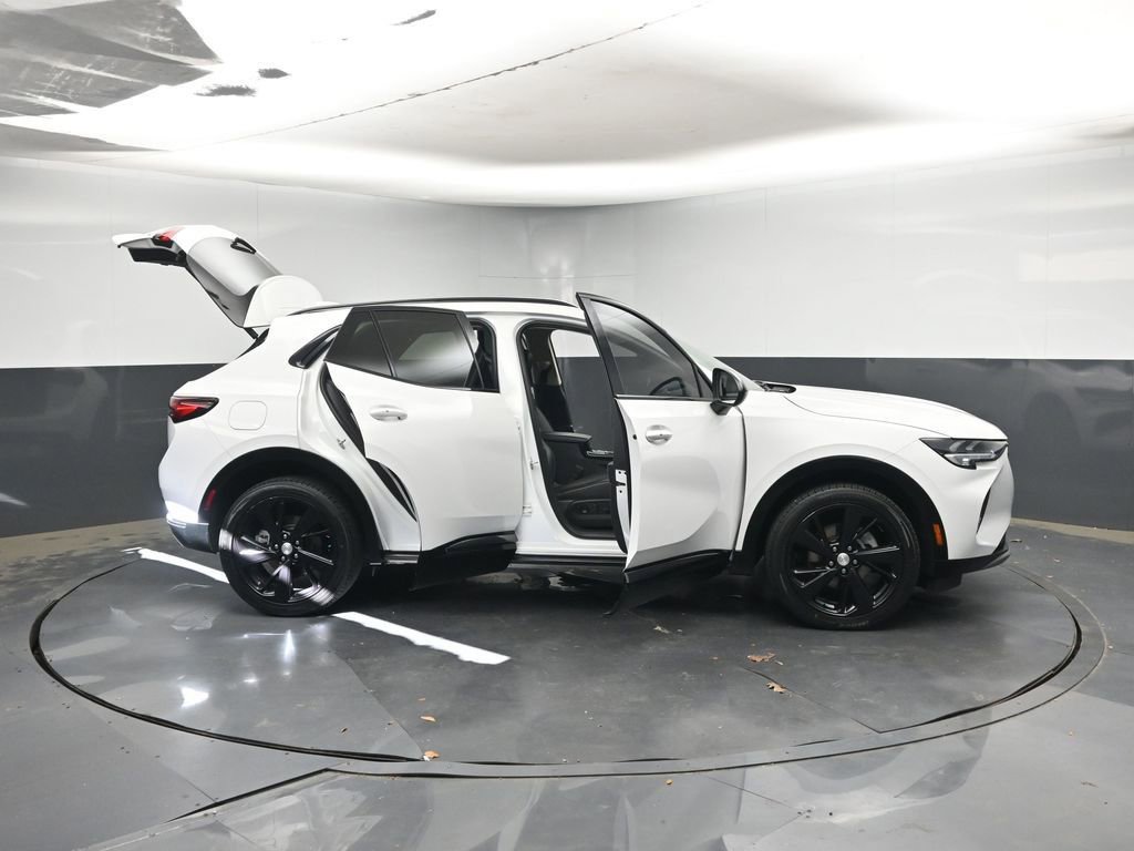 Used 2021 Buick Envision Essence w/ Sport Touring Package AWD/4WD image 48