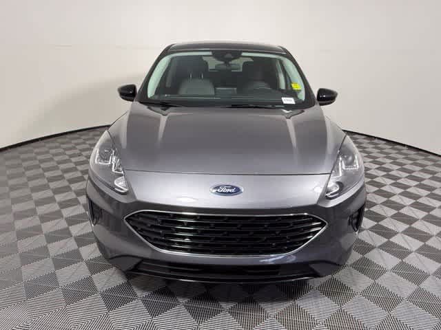 Used 2021 Ford Escape SE w/ SE Sport Appearance Package FWD image 9