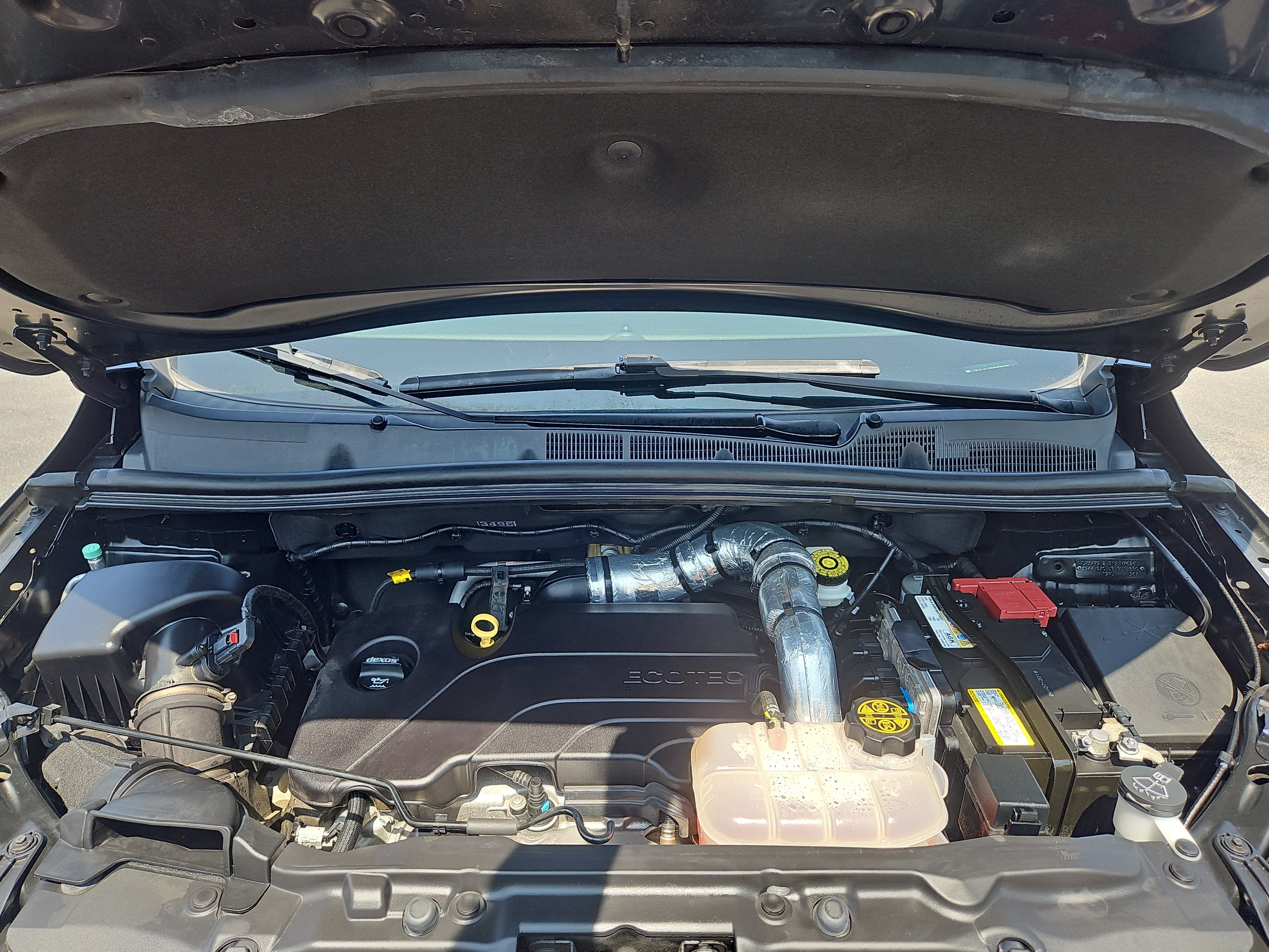 Used 2019 Buick Encore Essence w/ Safety Package II AWD/4WD image 31