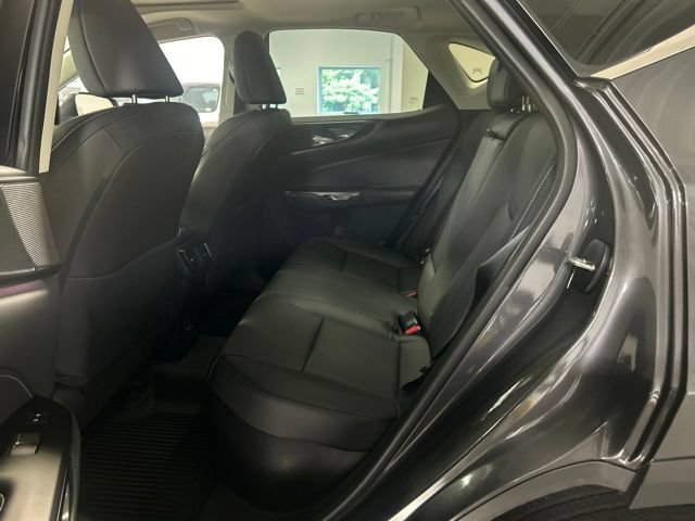 Used 2024 Lexus NX 350h AWD image 31
