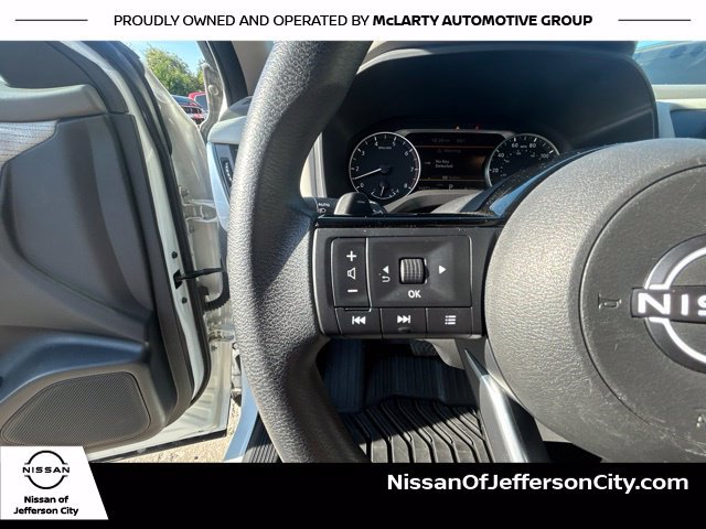 Used 2023 Nissan Rogue SV AWD/4WD image 28