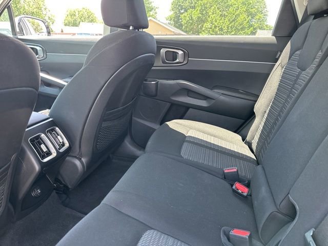 Certified 2026 Kia Sorento LX FWD image 11