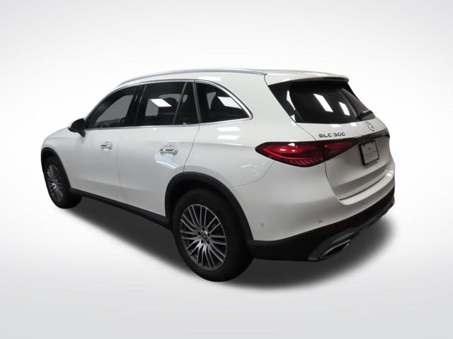 Used 2024 Mercedes-Benz GLC 300 image 3