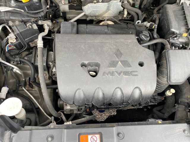 Used 2019 Mitsubishi Outlander ES FWD image 17