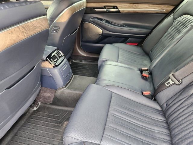 Used 2021 Genesis G90 3.3T Premium image 31