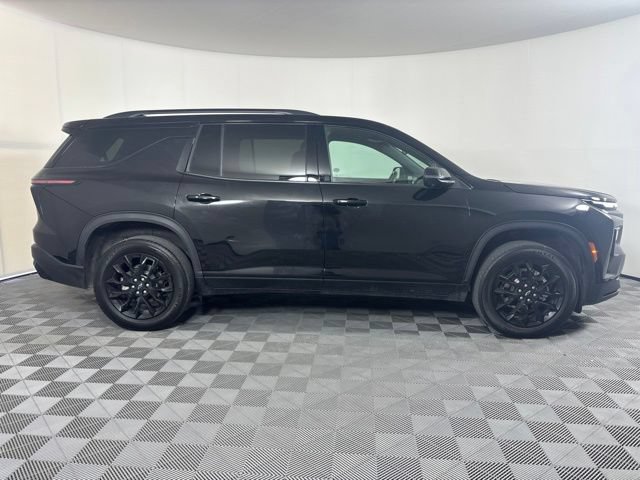 Used 2024 Chevrolet Traverse LT w/ Midnight/Sport Edition AWD/4WD image 35